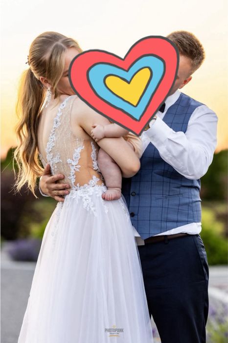 Piekna suknia slubna