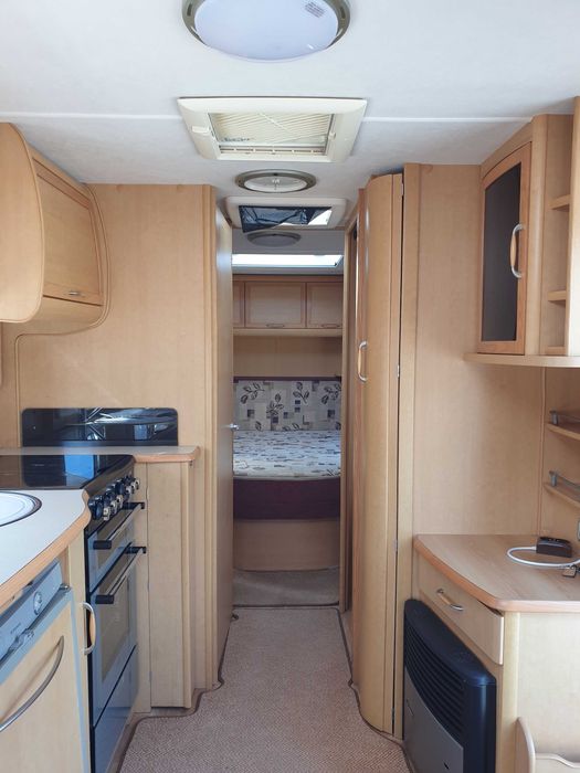 Duża przyczepa ABBEY SPECTRUM 2005r dwuosiowa