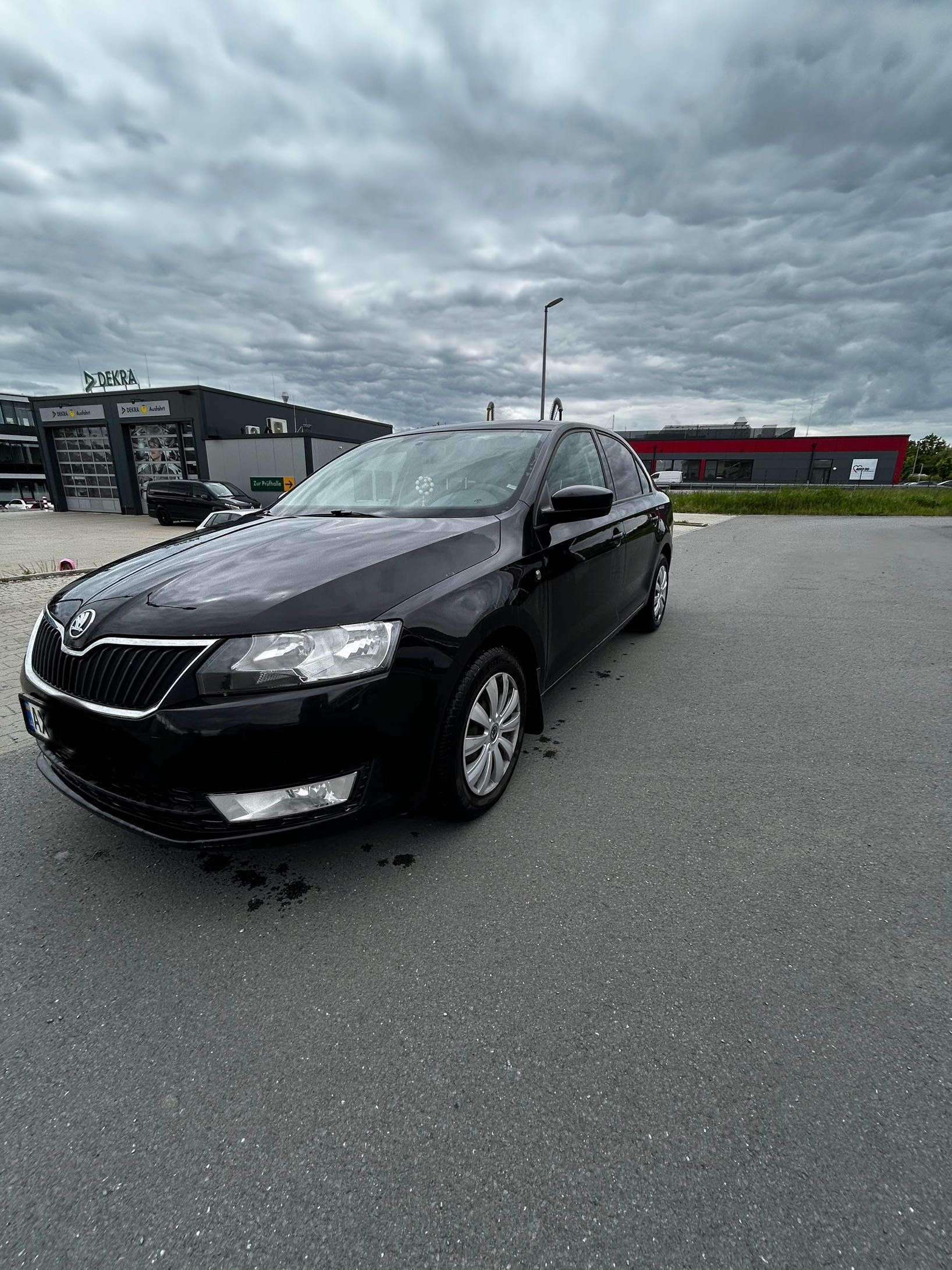 Авто skoda rapid