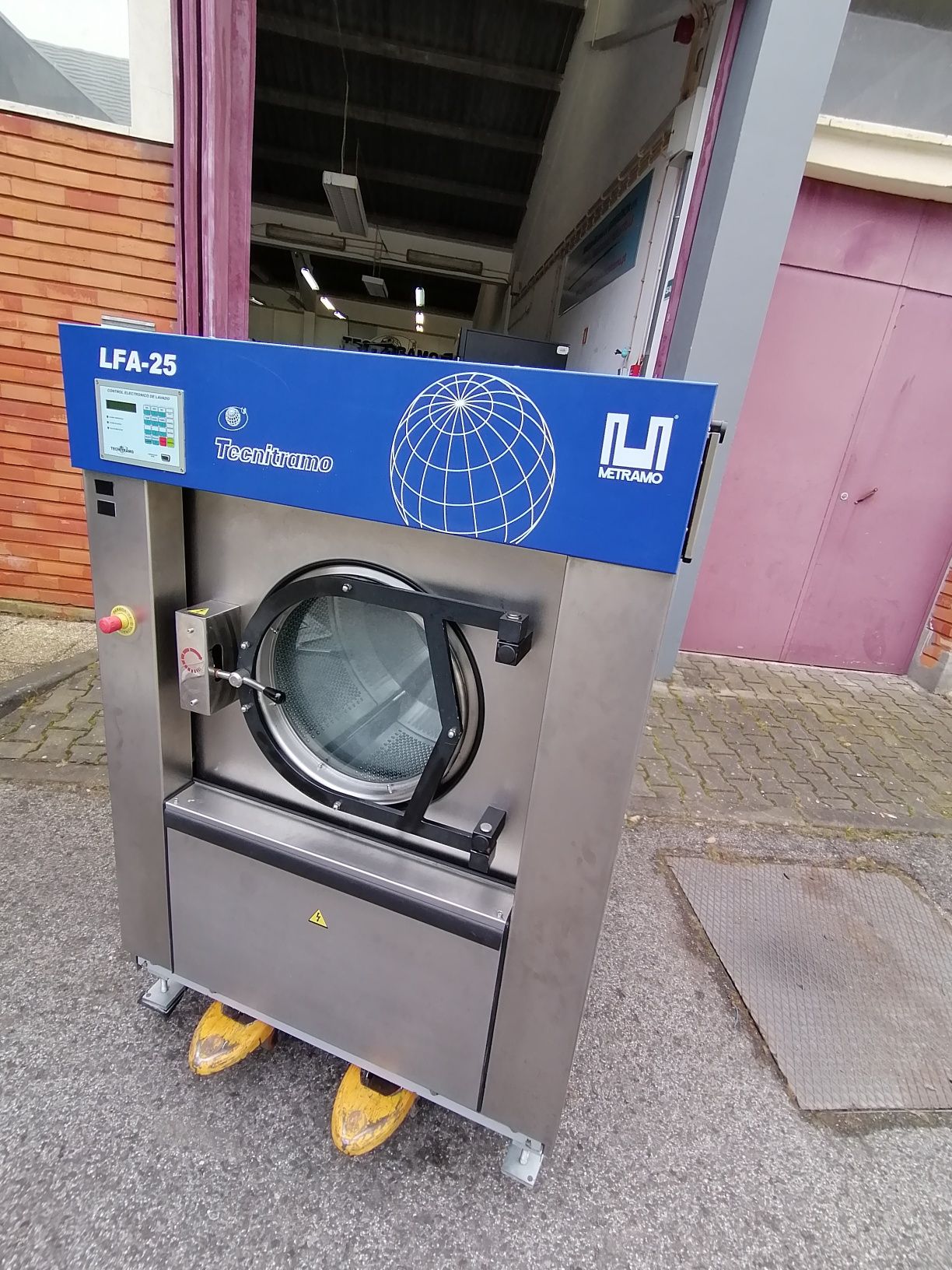 LFA 25 ocasião 30kg máquina de lavar roupa industrial Lavandaria