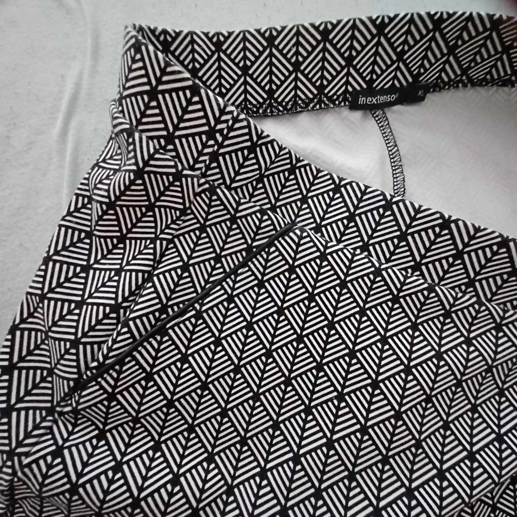 Spódnica XL, In Extenso
