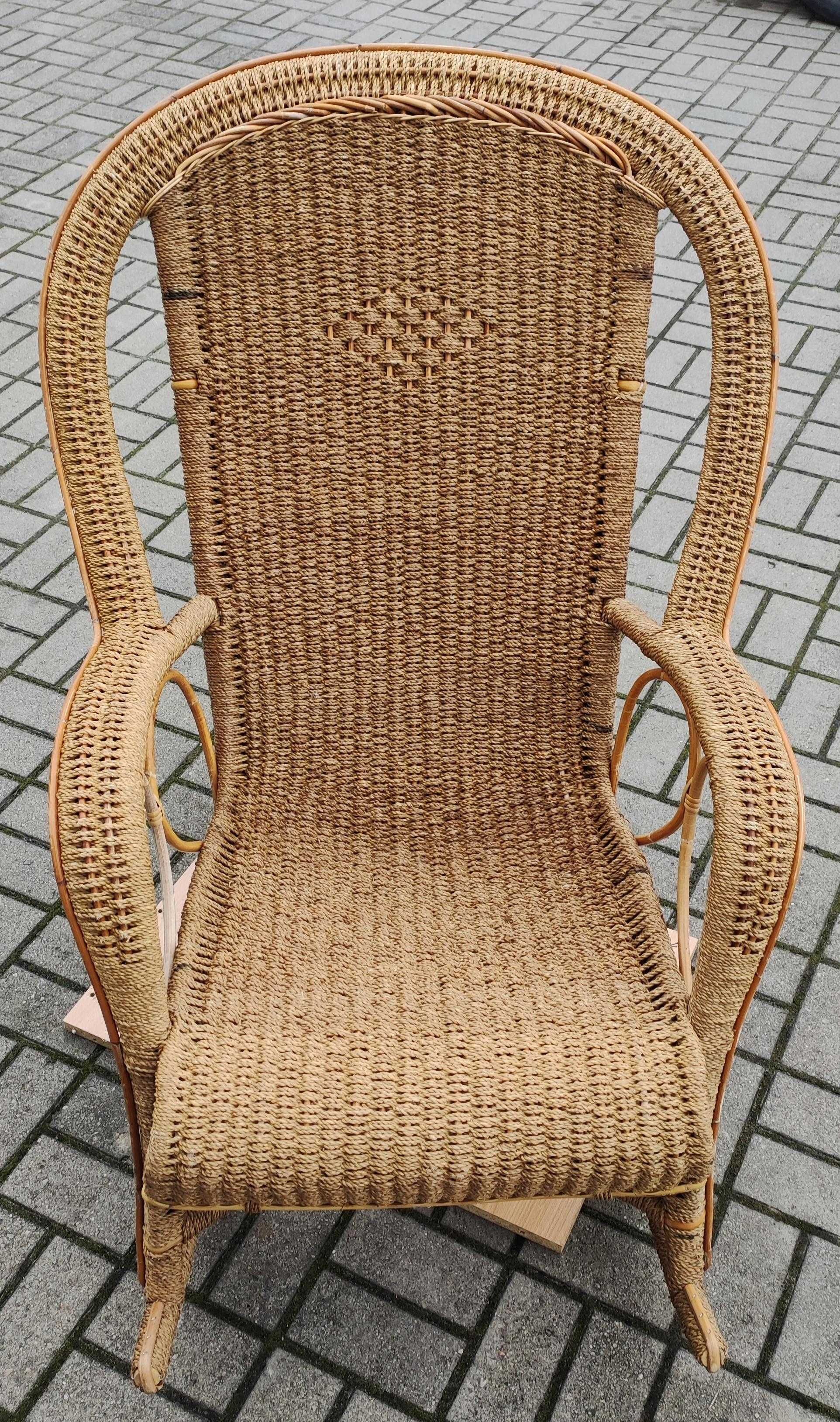 Fotel wiklina, rattan, duży, bujany