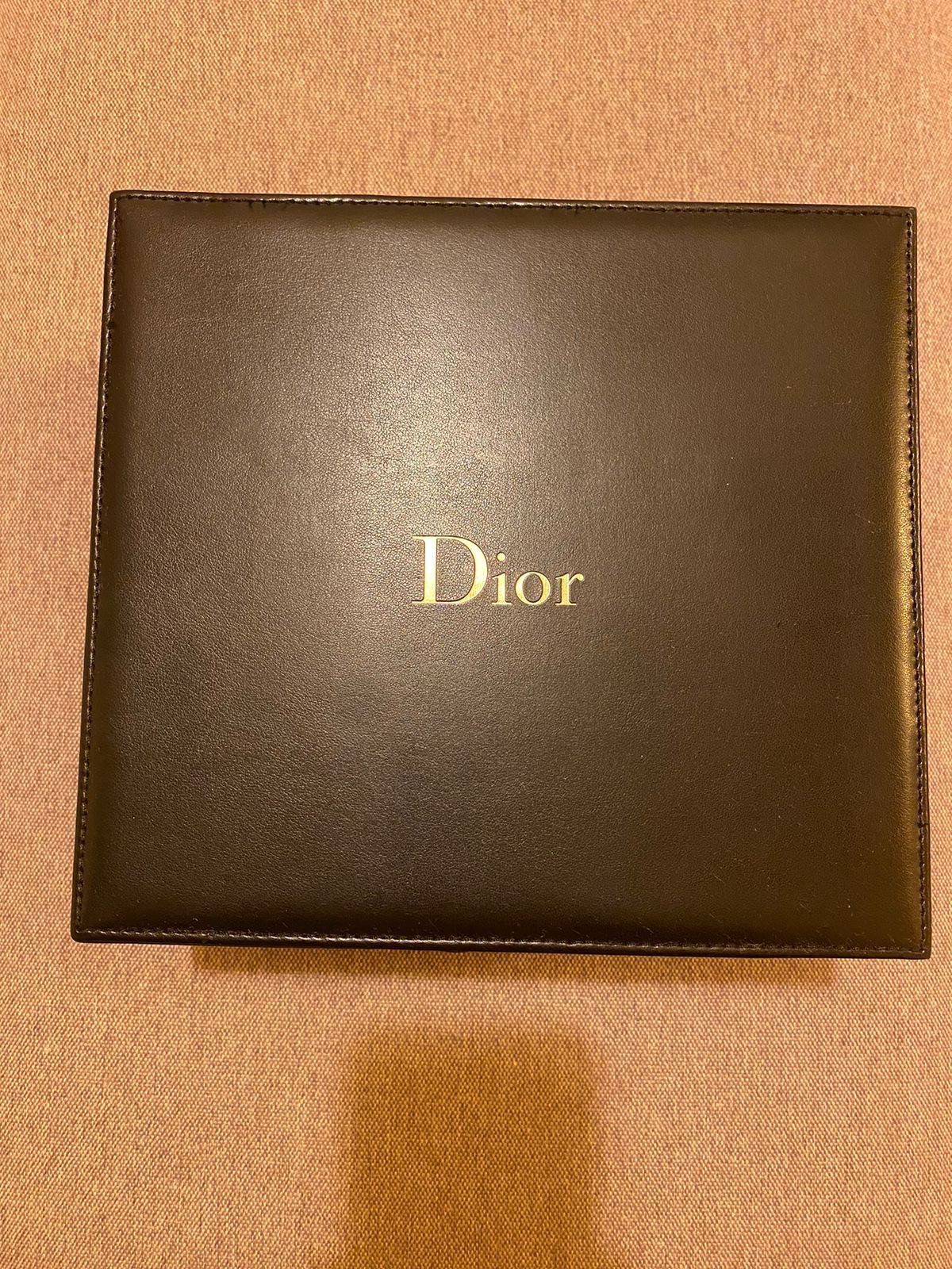Коробка для косметики Dior