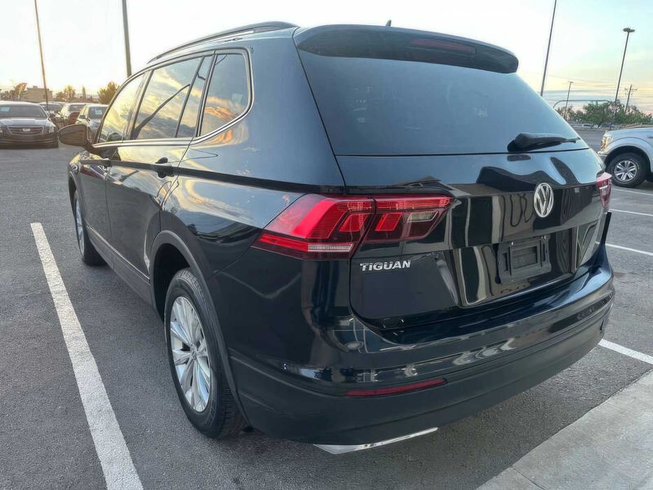 Volkswagen Tiguan S      2020
