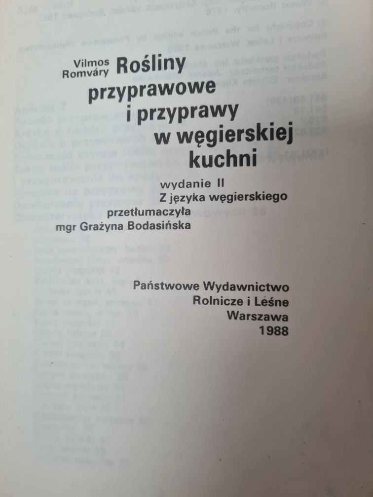 Rośliny przyprawowe i przyprawy w węgierskiej kuchni - Książka