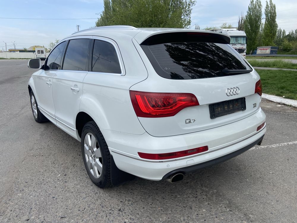 Продам Audi Q 7