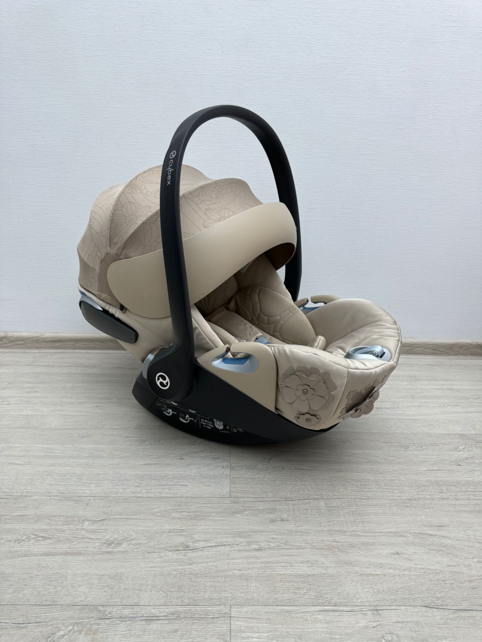Cybex Cloud Z Simply Flowers Pink/Beige автокрісло Сайбекс лімітоване