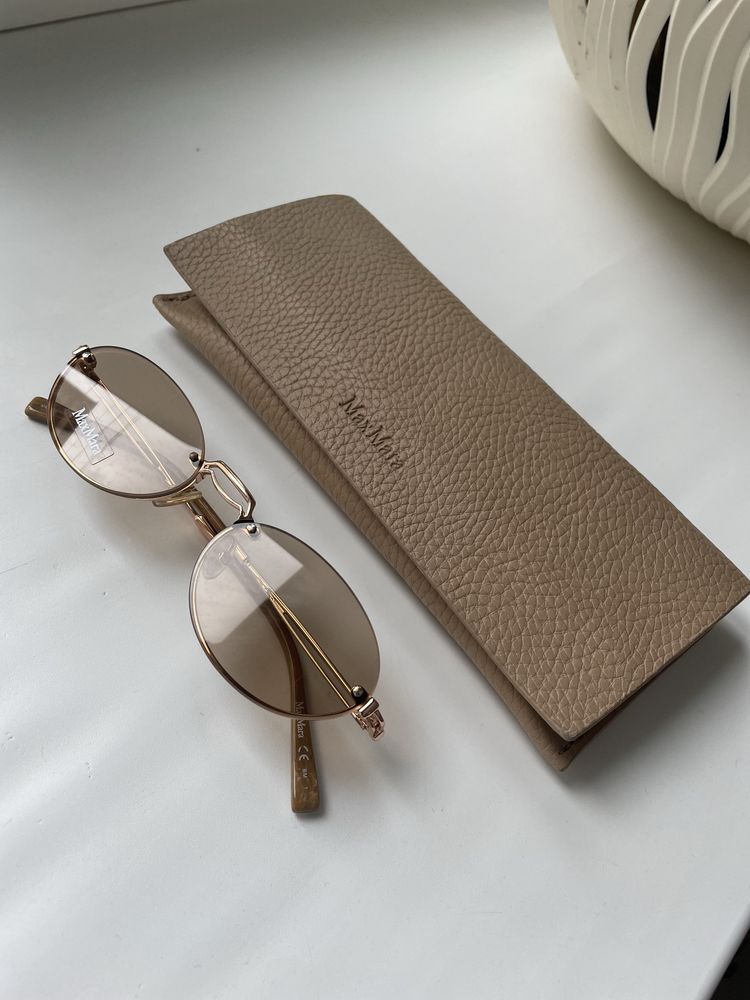 Солнцезащитные очки max mara