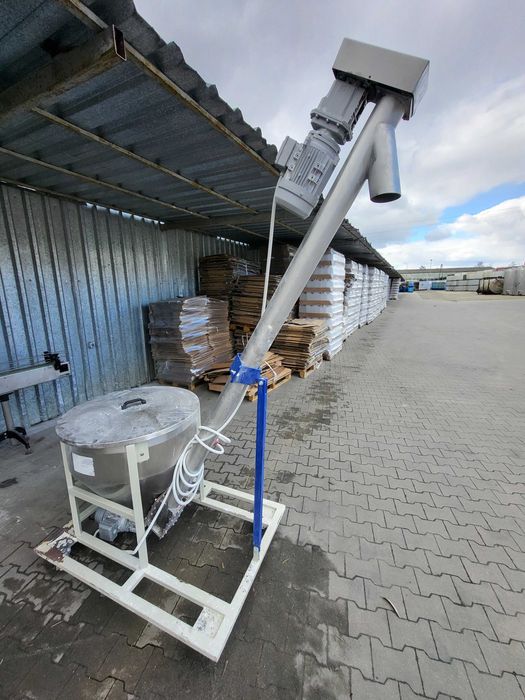 Maszyna Półautomatyczna PAPE-500 Do Materiałów Sypkich z Wagą