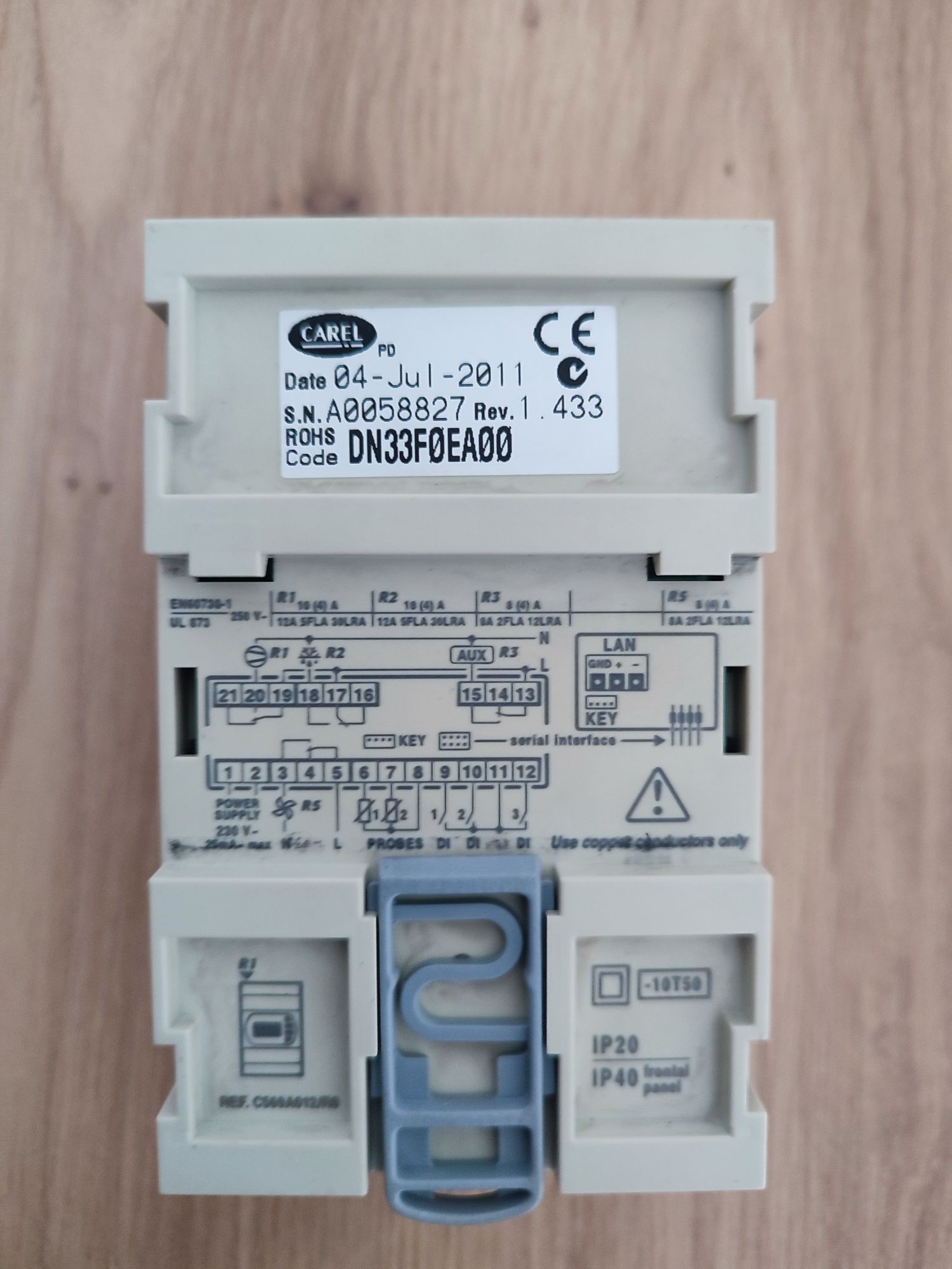 Sterownik regulator chłodniczy carel ir33 dn33 din
