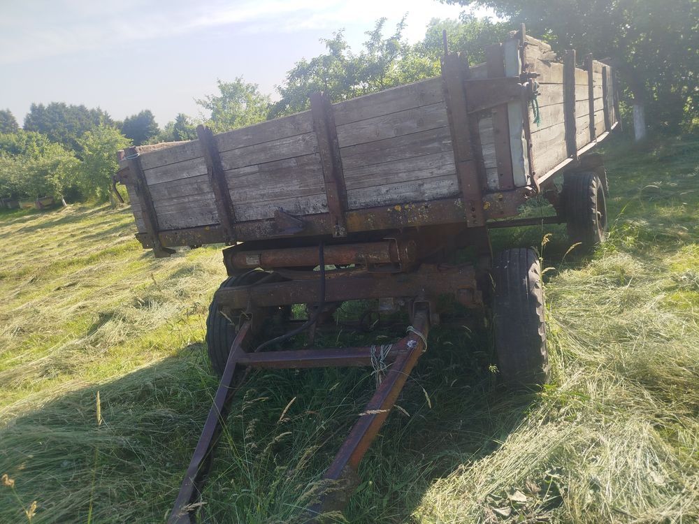 Трактор ЮМЗ-6 з Прицепом ПТС-4 та Культиватором