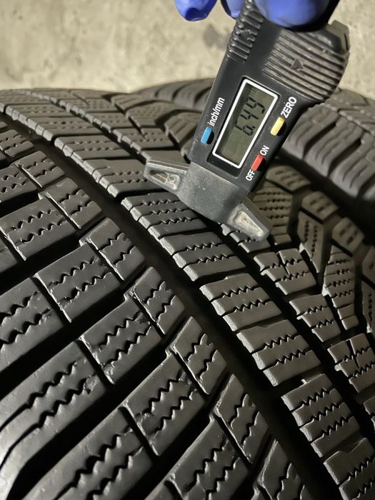 235/40 R19 Hankook Winter I*Cept evo 2 /Korea/ 2020 рік.