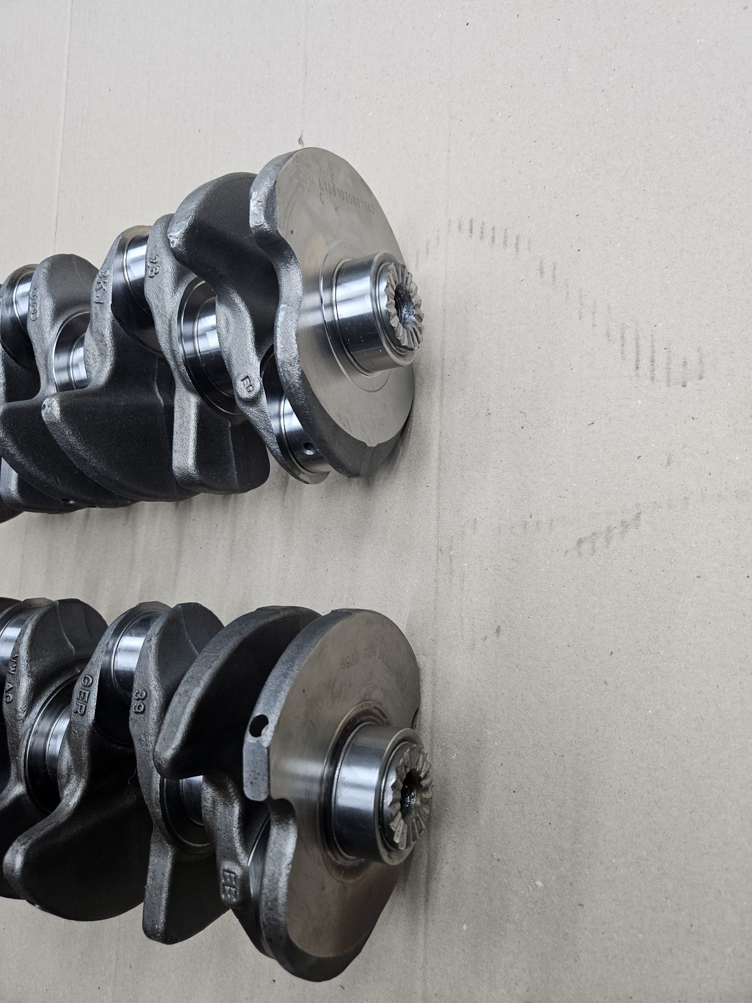 Колінвал Audi 2.0tfsi a4 a5 a6 q5 ea888 ge3