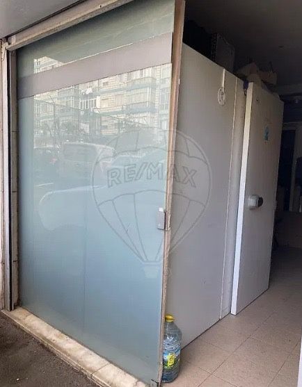 Alugo armazém/garagem