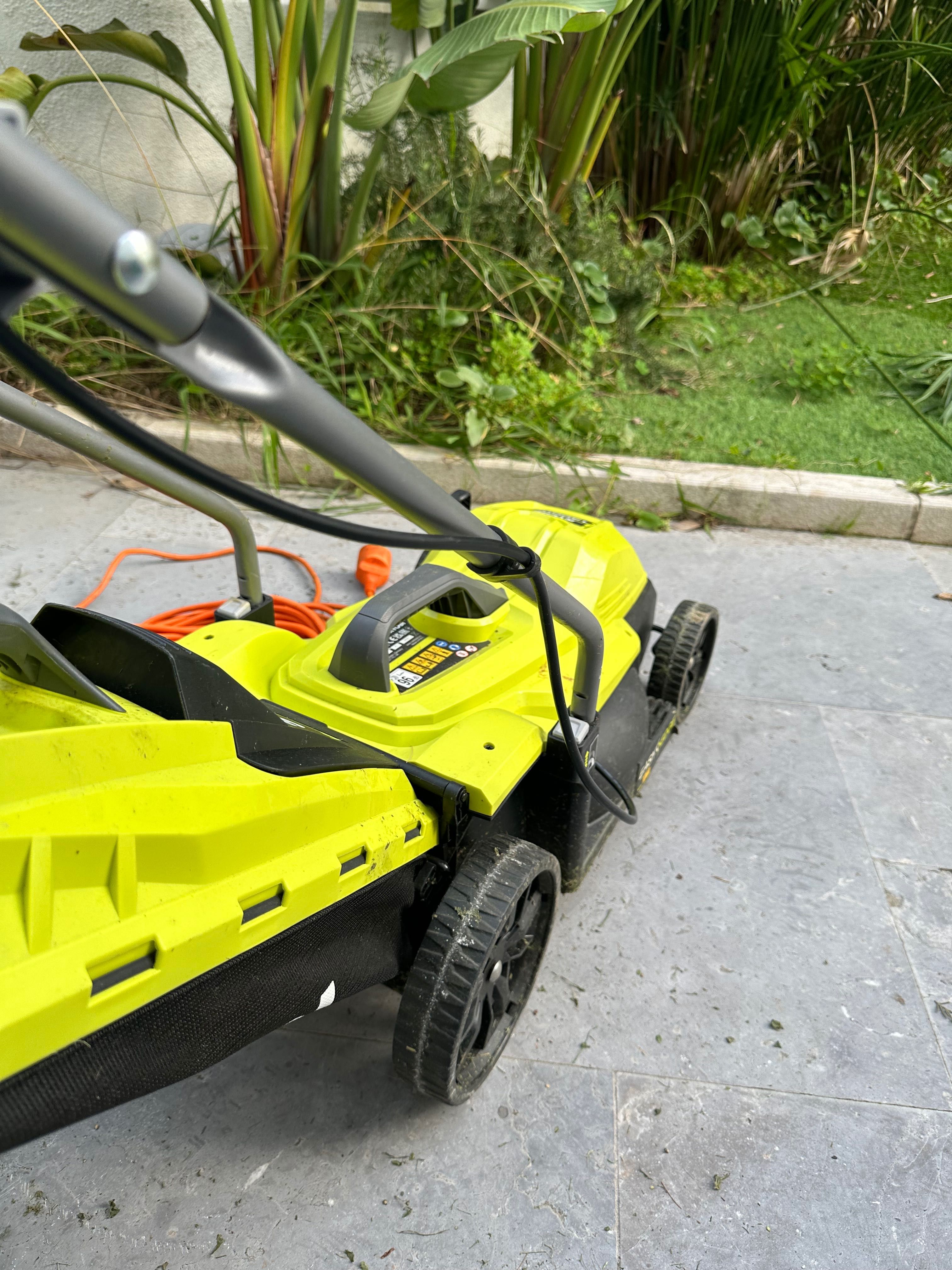 Cortador de relva elétrico RYOBI RLM3313A 1300W