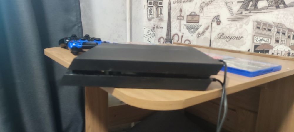 ps4 1tb 5 игр 2 джойстика