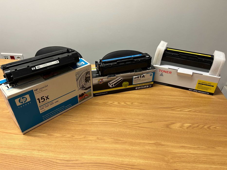 Tinteiros vazios HP15 e HP-CB540 a CB543