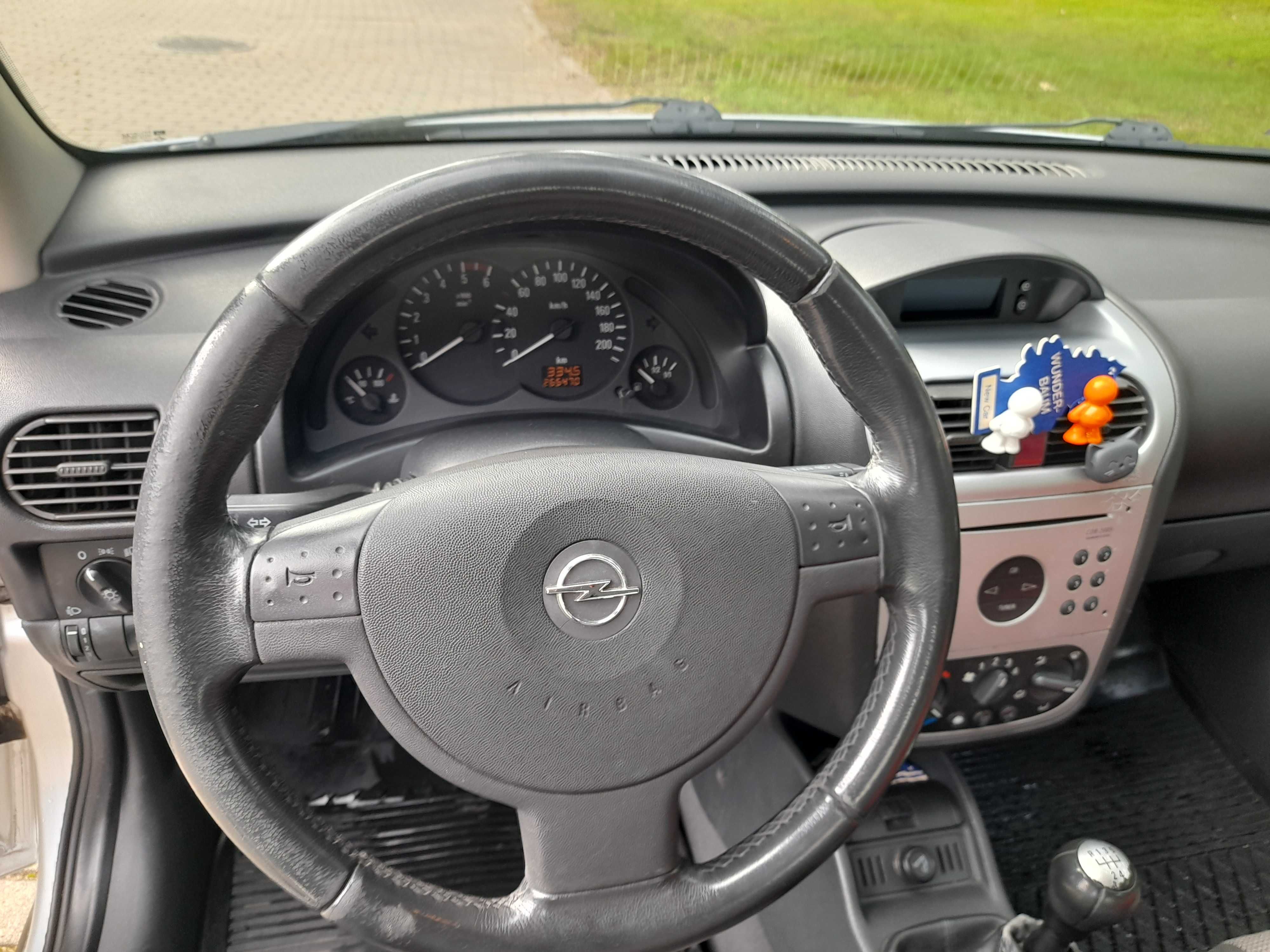Opel Corsa 1.3 CDTI 2005 rok