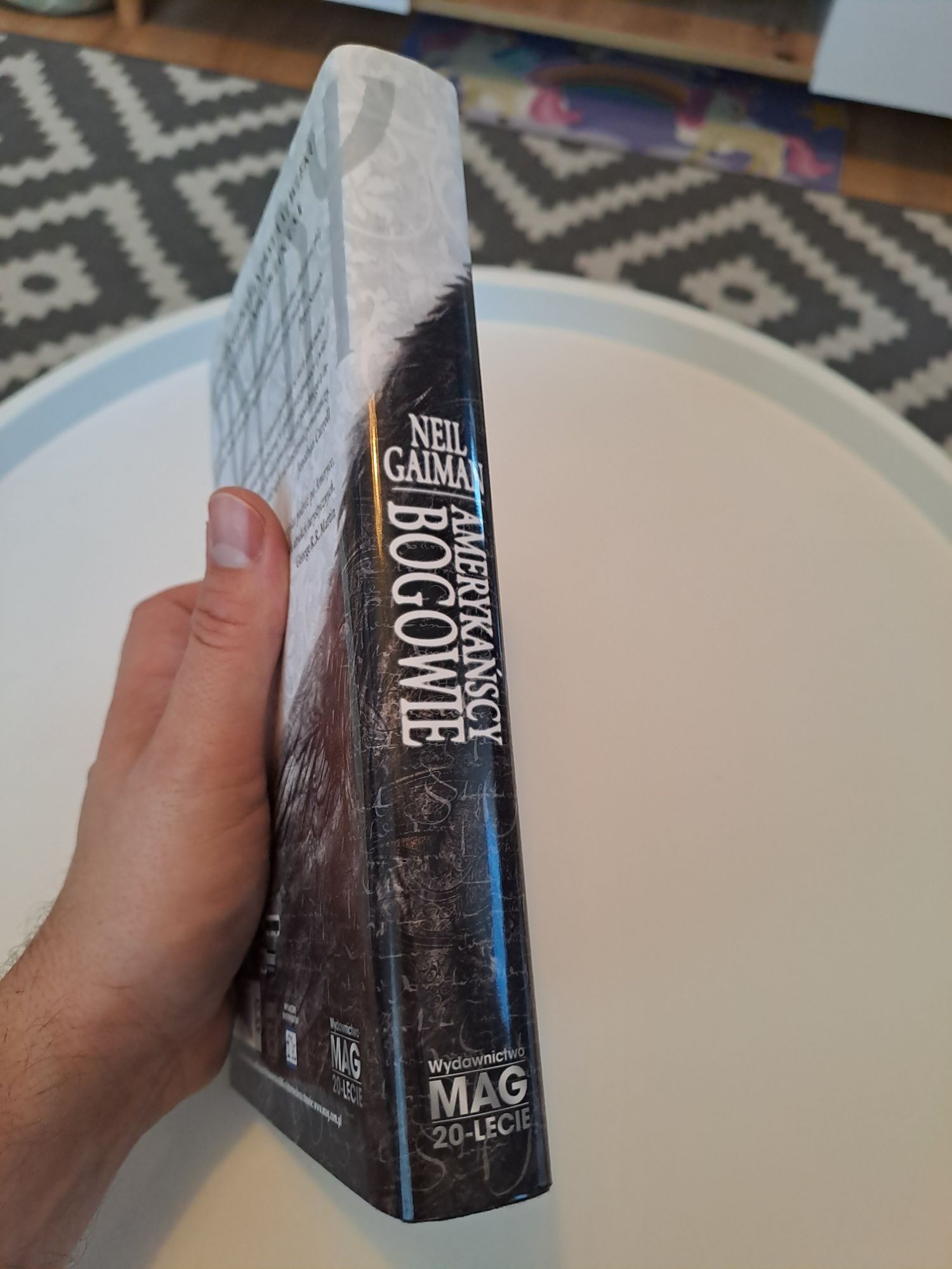 Amerykańscy Bogowie Neil Gaiman