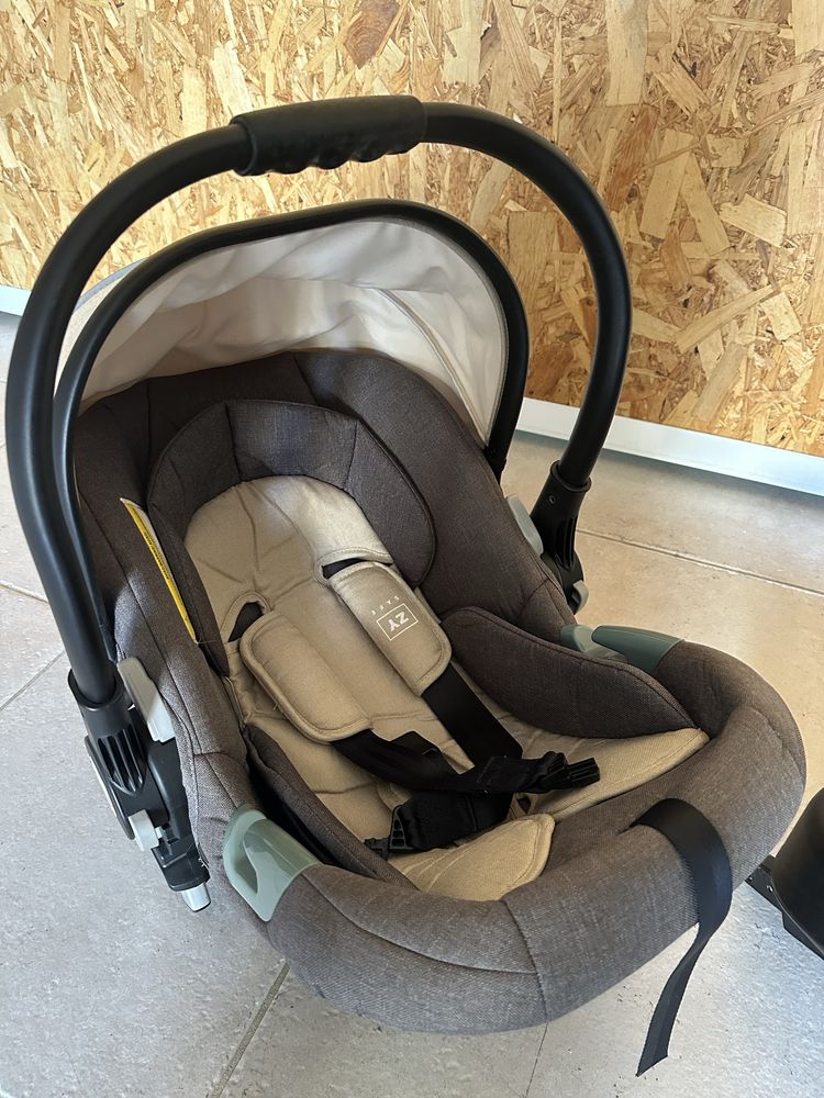 Carrinho babycoque e isofix zippy