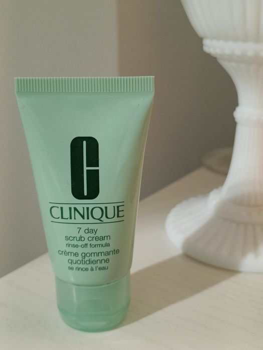 Clinique Day Scrub Cream Rinse-Off Formula peeling 30 ml