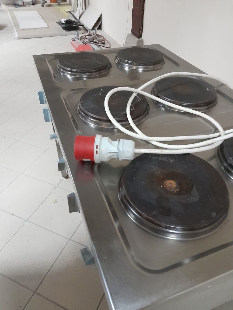 Kuchnia elektryczna 6 palnikowa