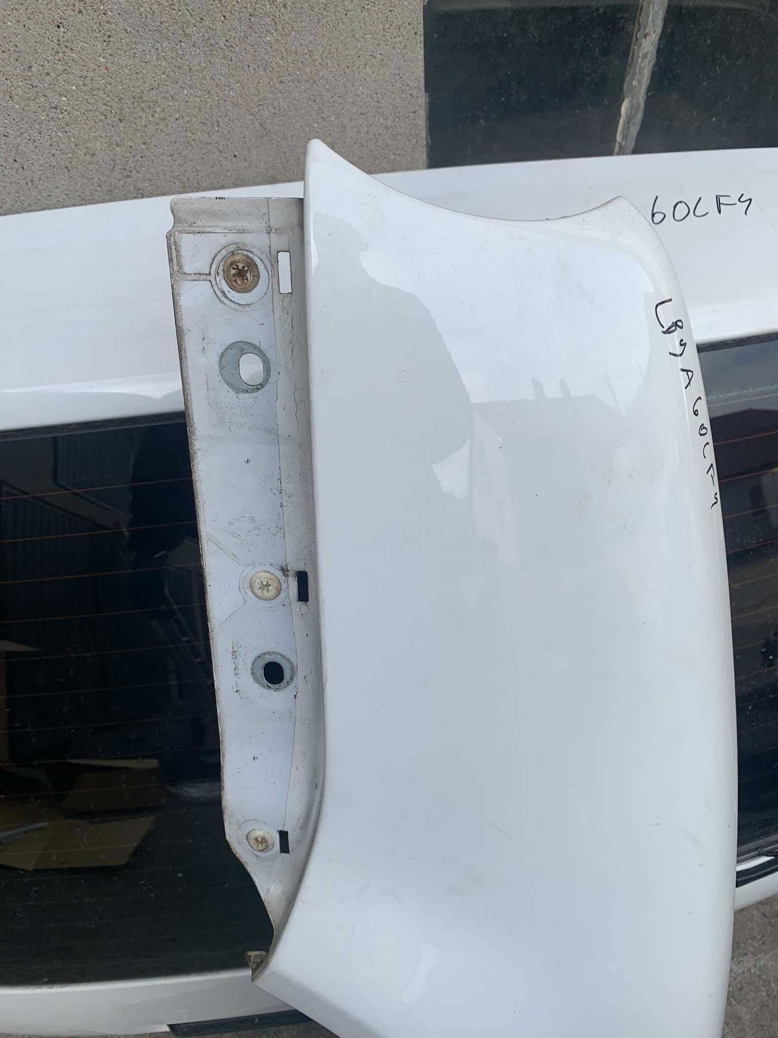błotnik lewy przód przedni vw volkswagen golf iv 4 LB9A
