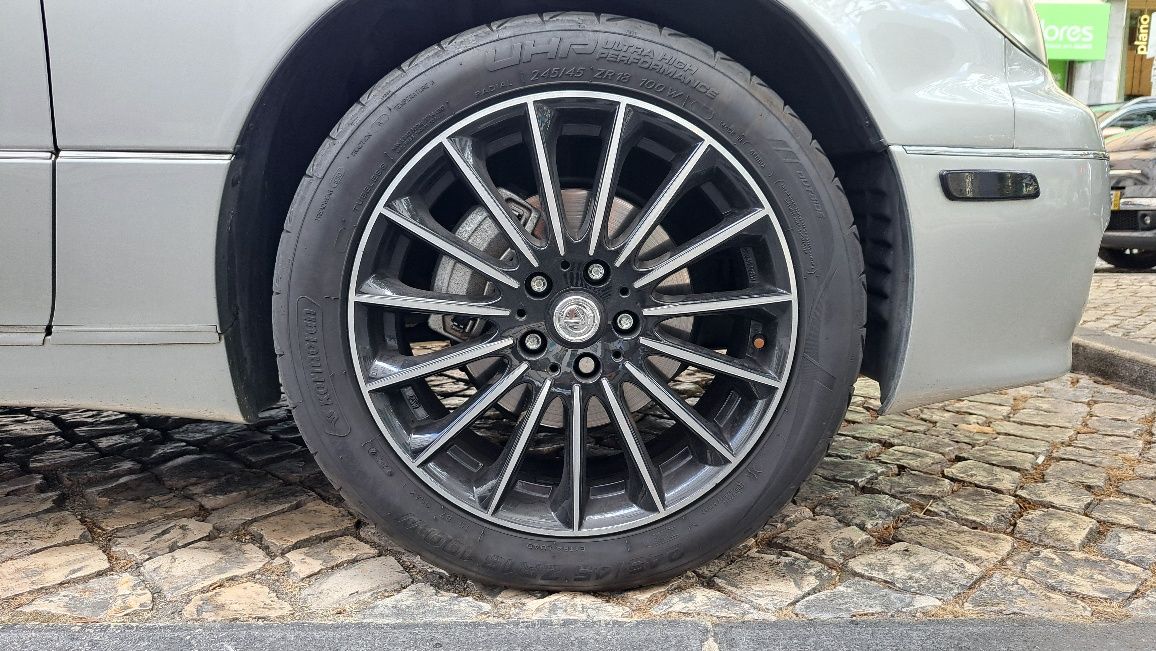 Jantes OZ 5x114,3 18 8J.