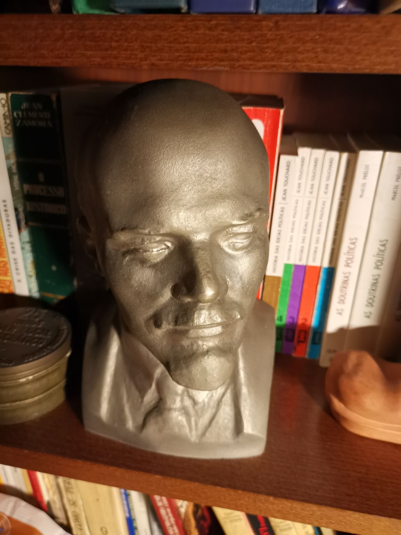 Busto  de Lenine