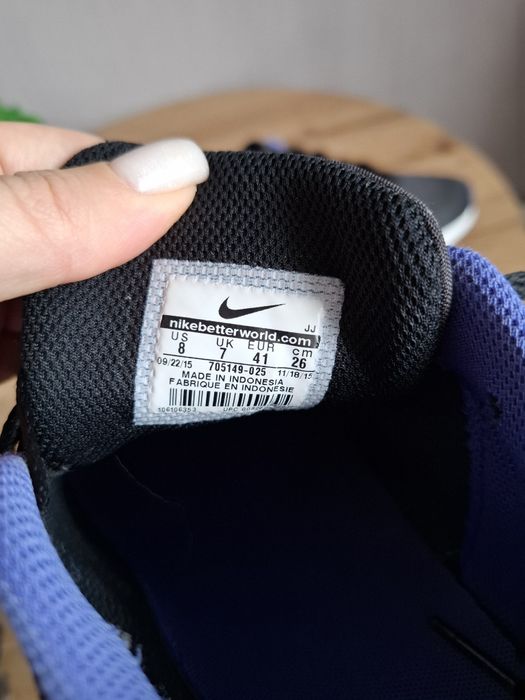 Чёрные кроссовки Nike 41р, беговые  кросовки сетка