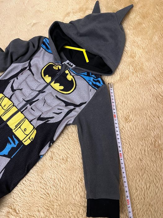 Polarowy kombinezon piżama Batman 104 cm.