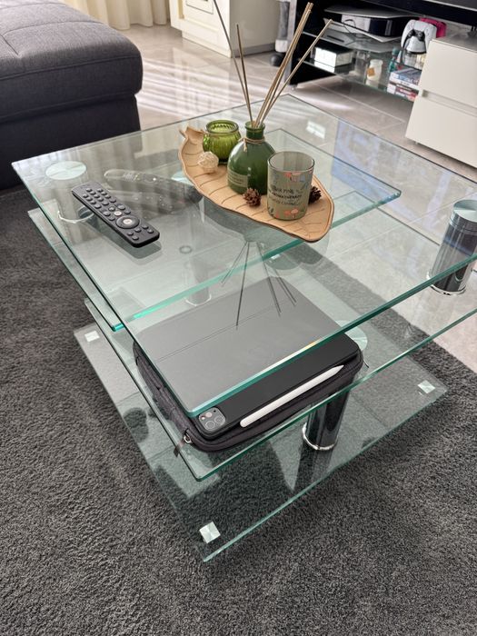 Mesa de centro em vidro