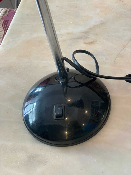 Candeeiro de Mesa Metálico