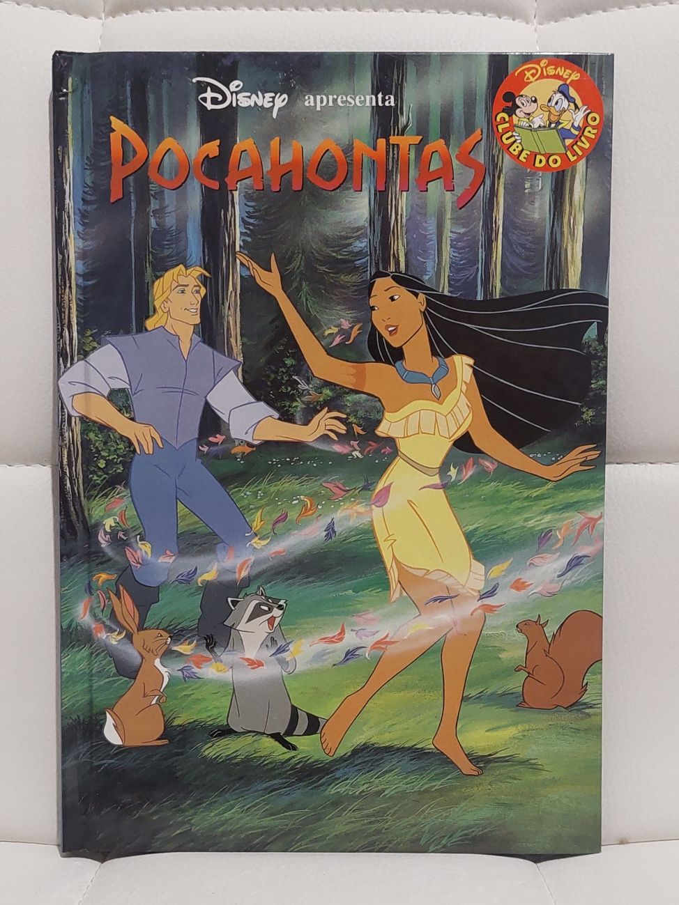Livro Infantil - "Pocahontas"