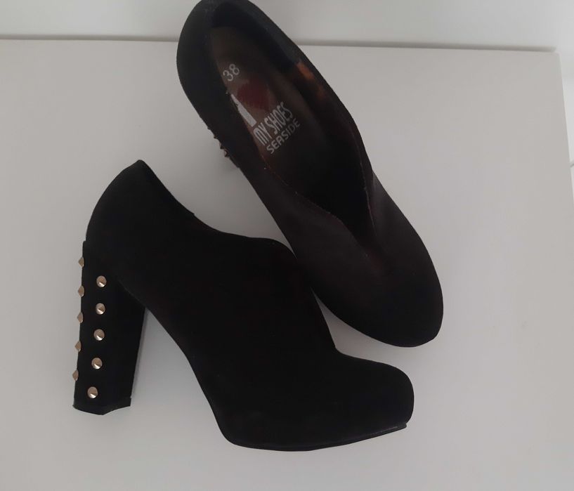 Vendo Sapatos Seaside- Salto Alto