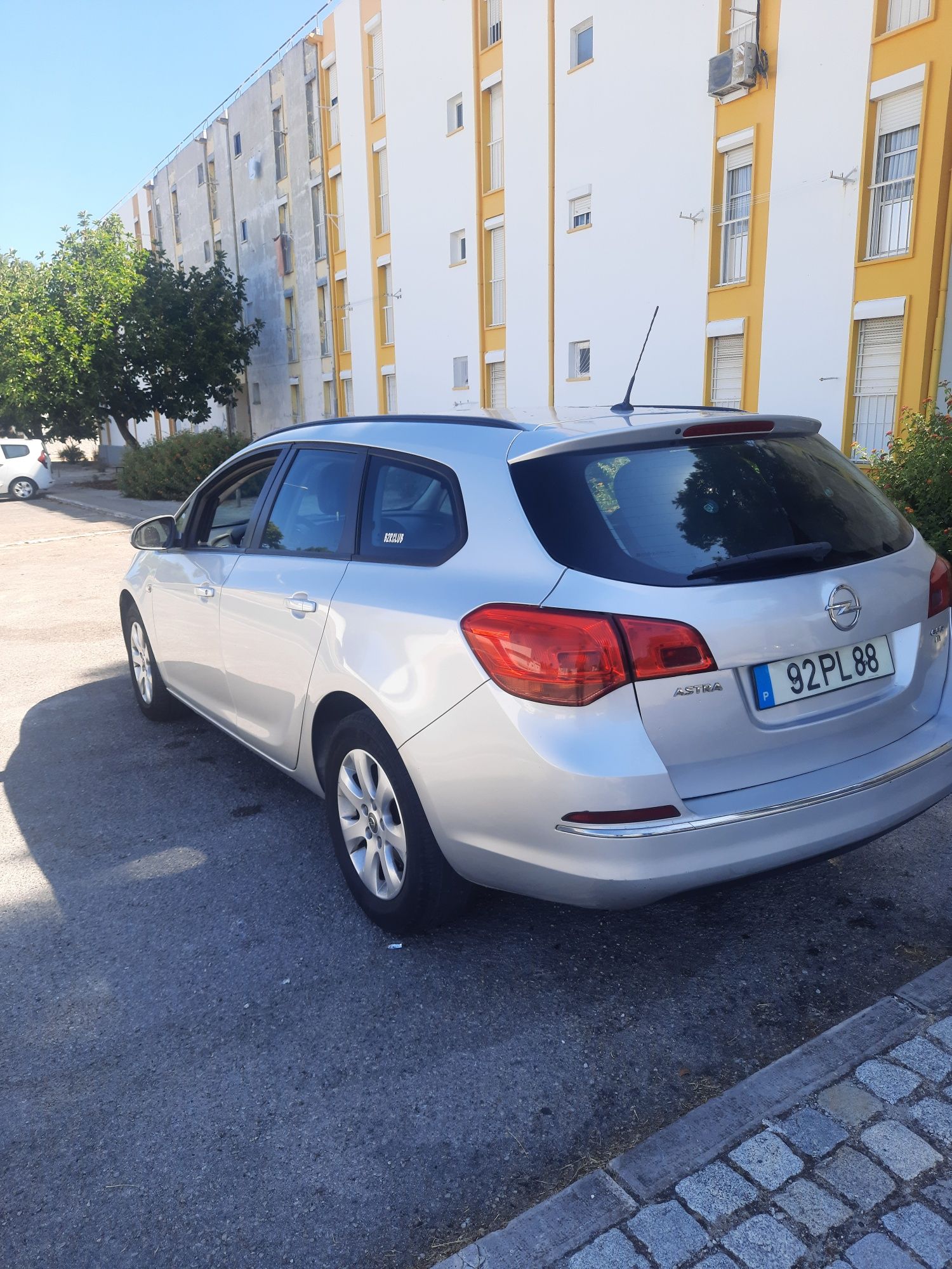 Opel astra 1.6 cdti sport caravan 2015