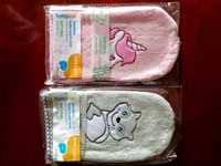Мочалка-перчатка бренд BabyOno для купання малюків