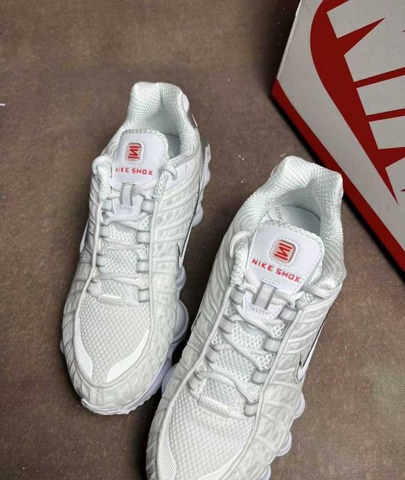 Buty Trampk Nike shox TL white R.42