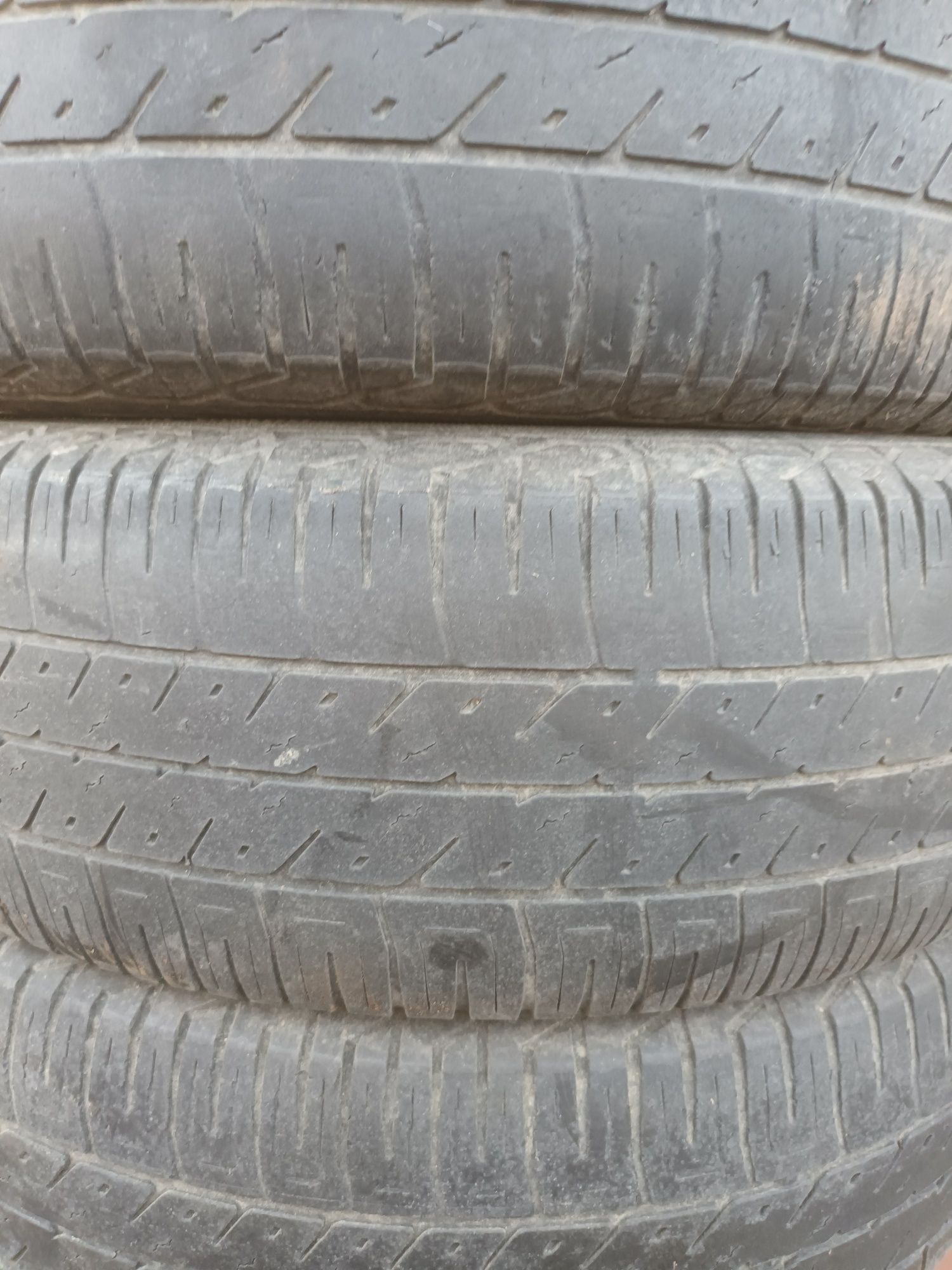 Продам резину Goodyear  GT3 185×65R15