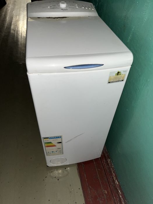 Разбираю стиральную машину на запчасти .