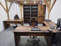 Zestaw mebli biurowych nowoczesny design z industrialnym charakterem