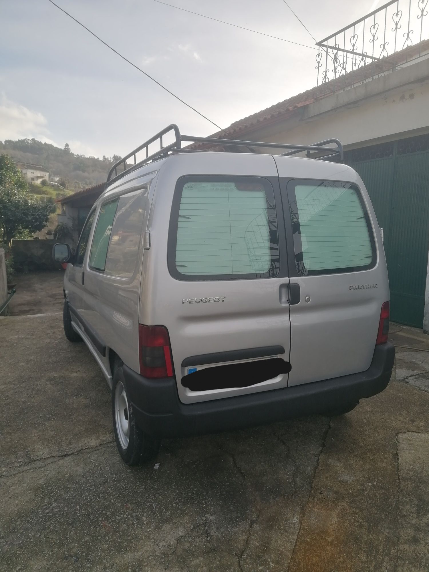 Vendo Peugeot partner 2.0 hdi