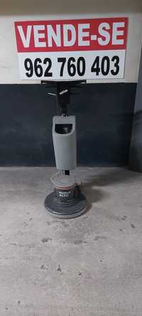 Máquina Rotativa para Decapagem e Enceramento Profissional Nilfisk