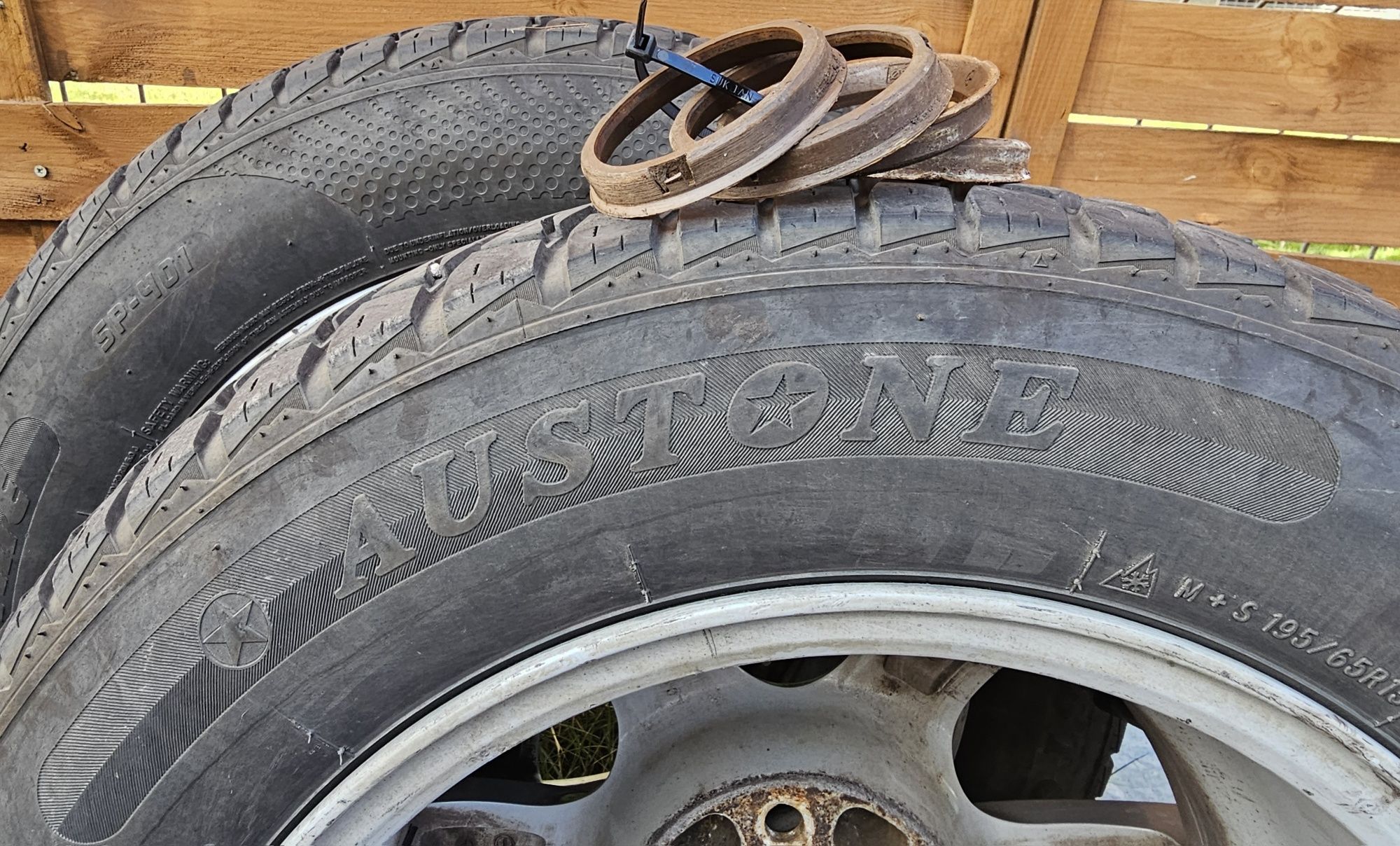 Alufelgi z oponami  195/65 r15 23r  5x108