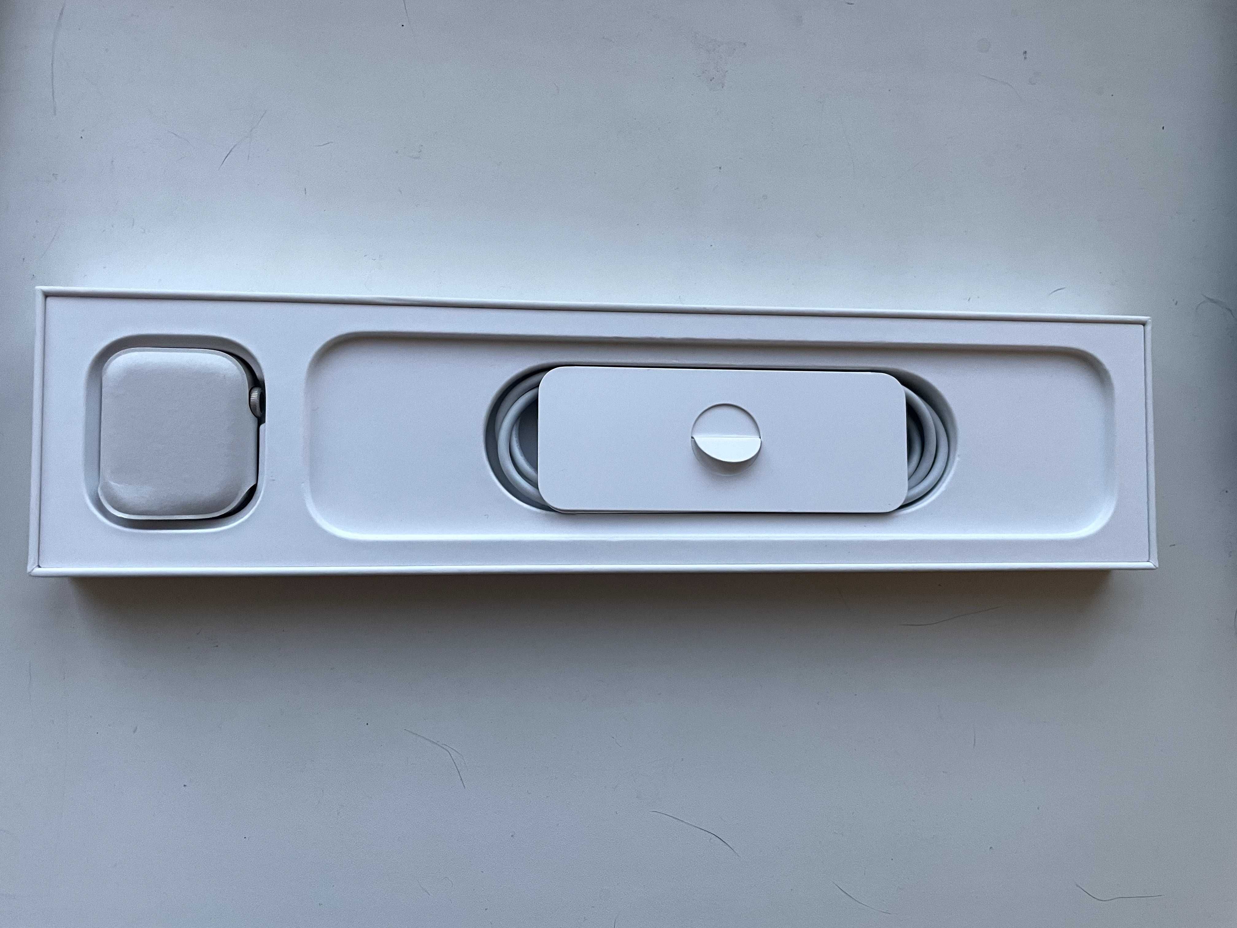 Apple Watch Series 7, Starlight Aluminium case, 41 мм, дешево