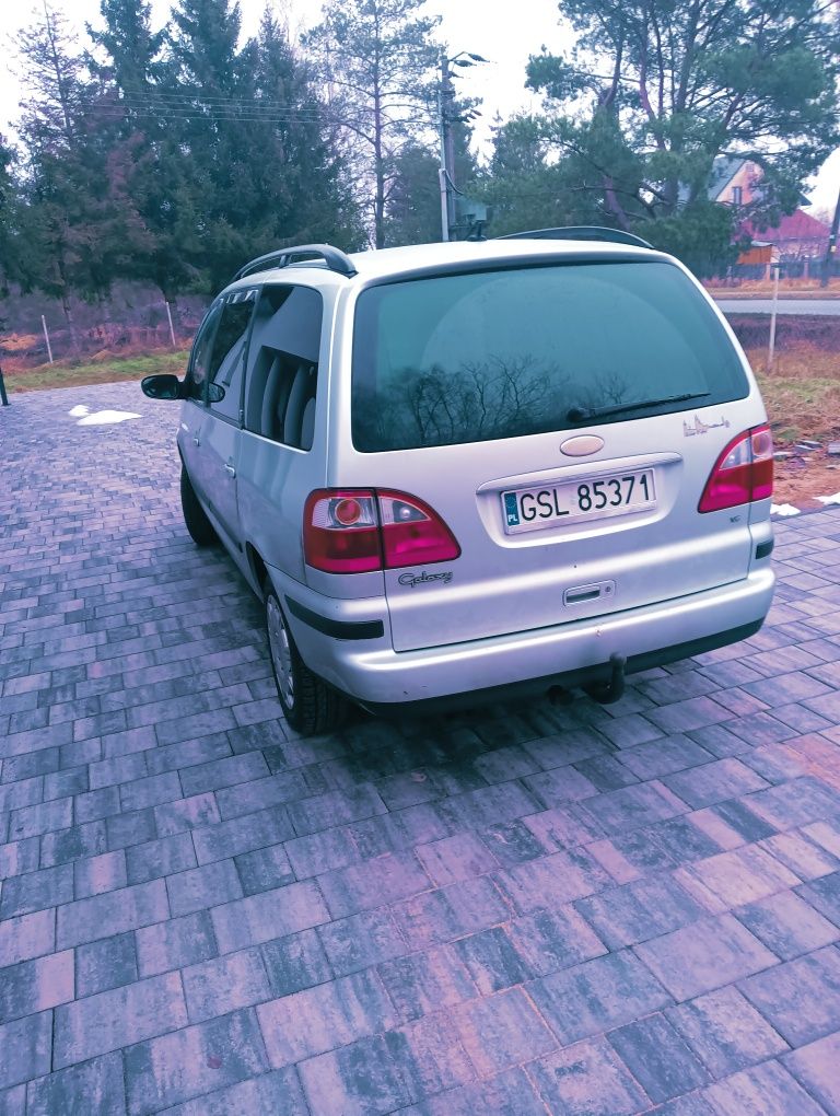Ford Galaxy 2,8 vr6 gaz automat