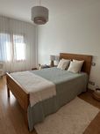 Cama de madeira maciça