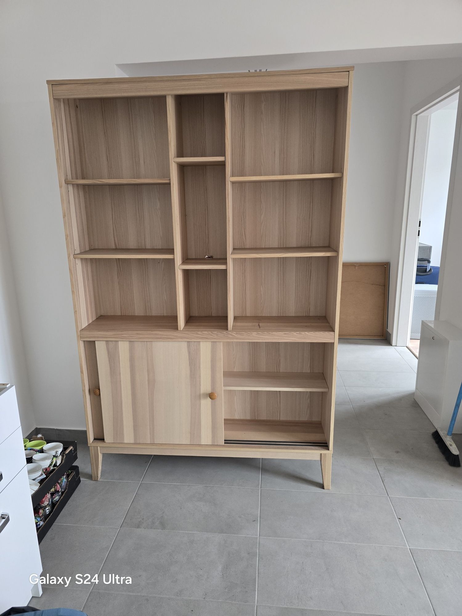 Sprzedam regał ikea