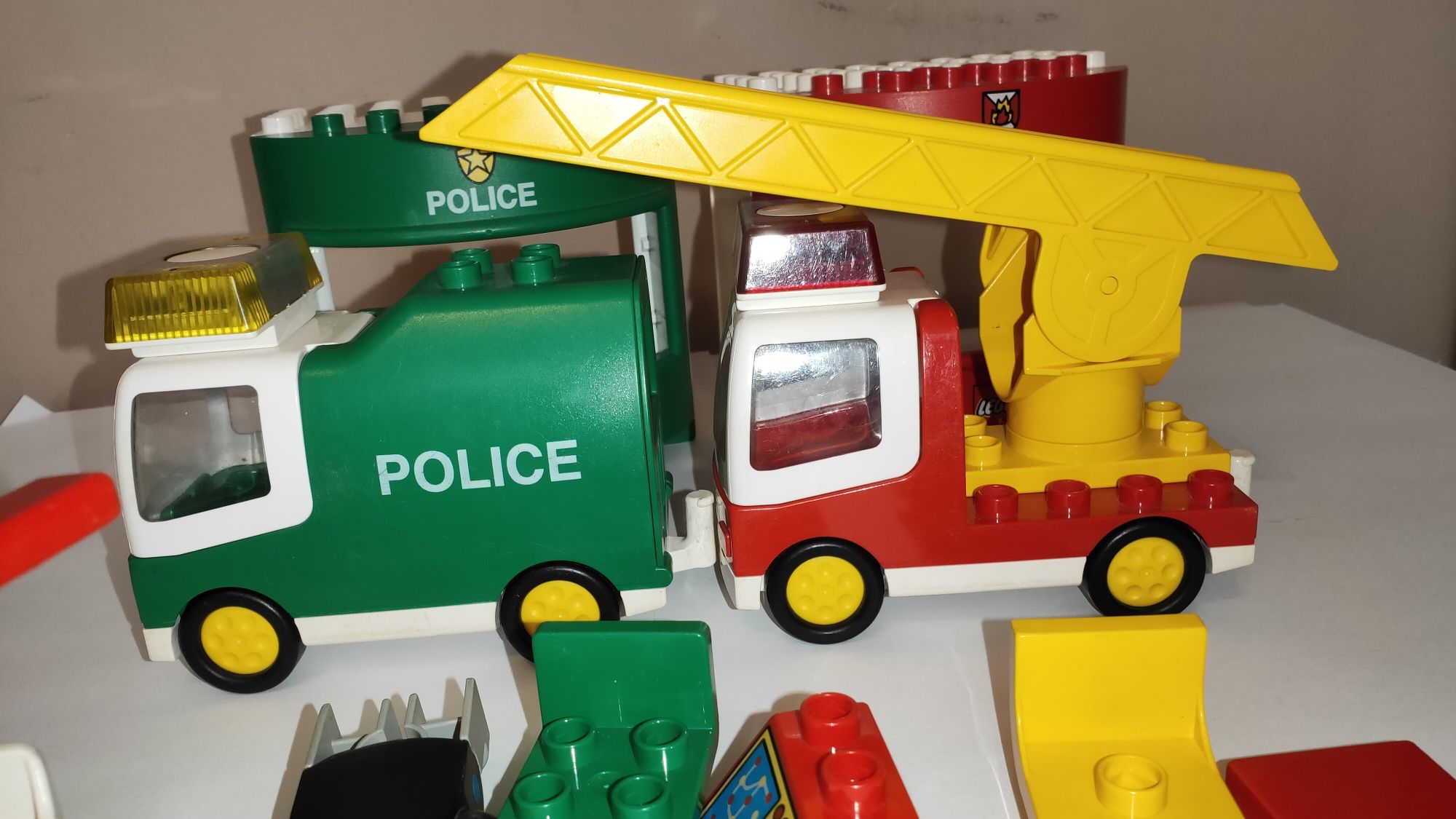 Klocki LEGO Duplo Policja Straż Pożarna z dźwiękiem