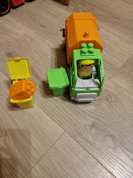 Śmieciarka samochód